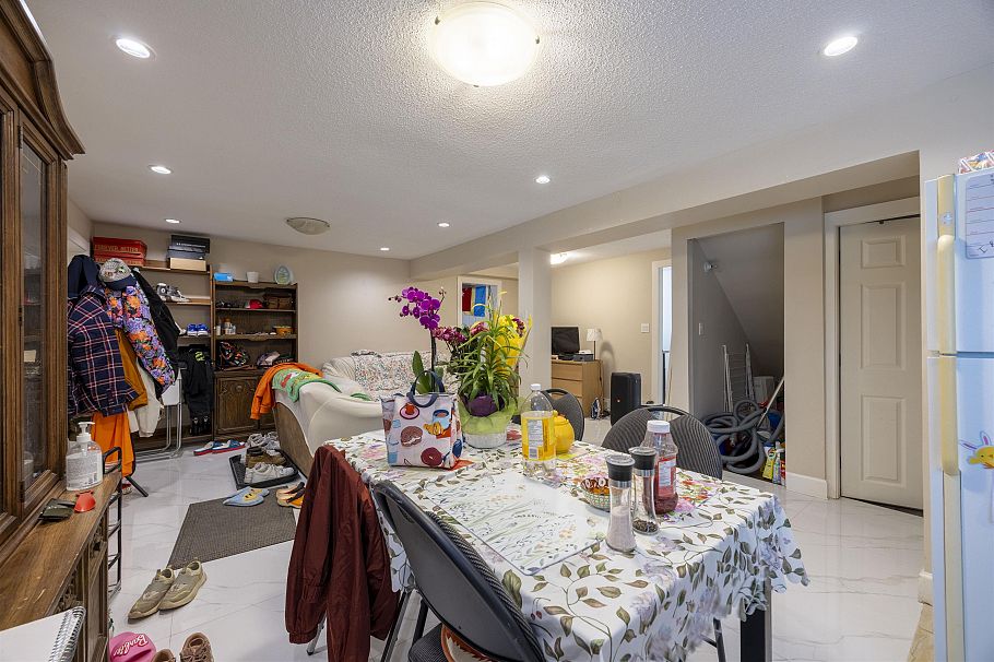 915 W 33rd Avenue Vancouver, BC - 37