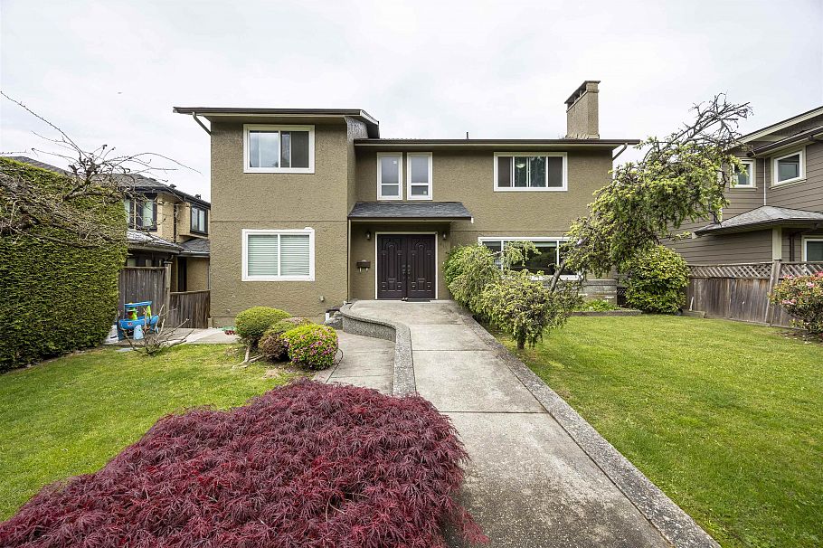 915 W 33rd Avenue Vancouver, BC - 1