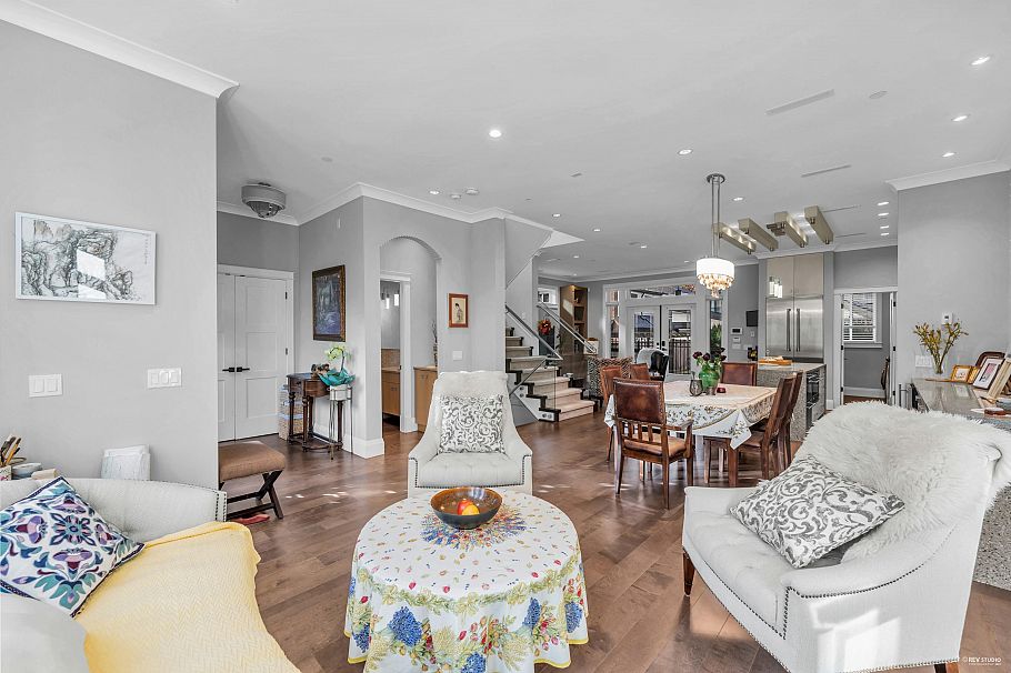 4217 W 16th Avenue Vancouver, BC - 6