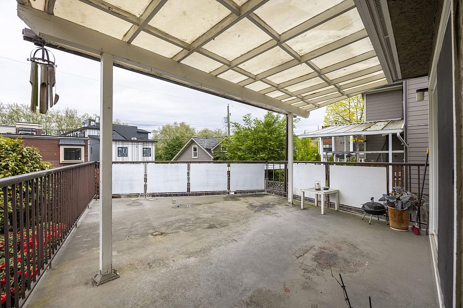 915 W 33rd Avenue Vancouver, BC - 11