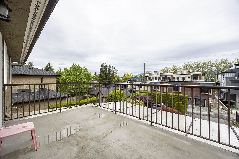 915 W 33rd Avenue Vancouver, BC - 12