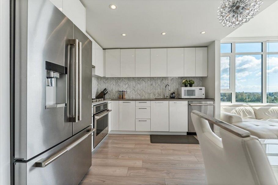 901 8570 Rivergrass Drive Vancouver, BC - 3