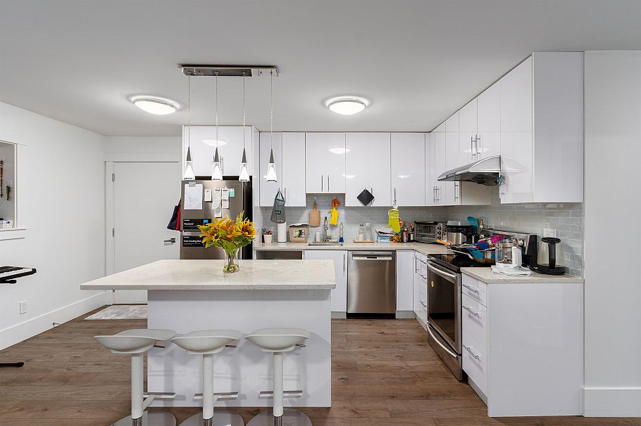 4168 Highland Boulevard North Vancouver, BC - 25