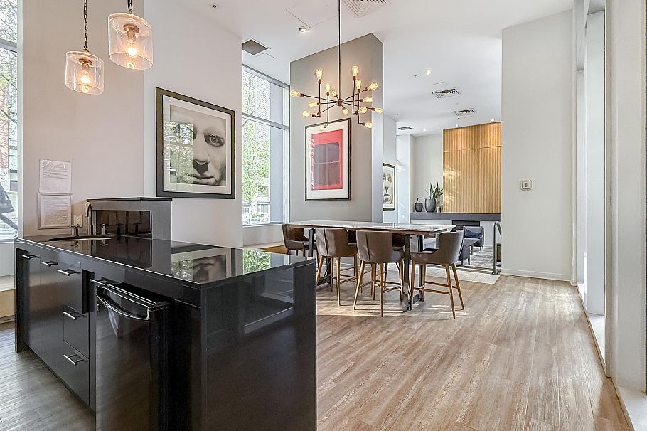 302 1010 Richards Street Vancouver, BC - 22