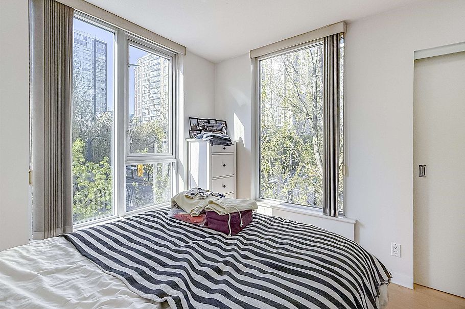 302 1010 Richards Street Vancouver, BC - 16