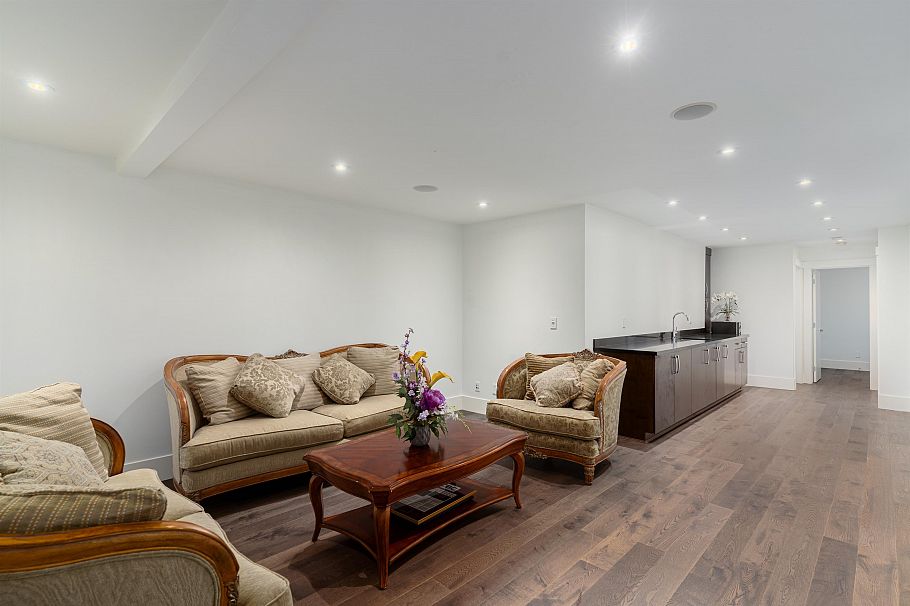 4168 Highland Boulevard North Vancouver, BC - 20