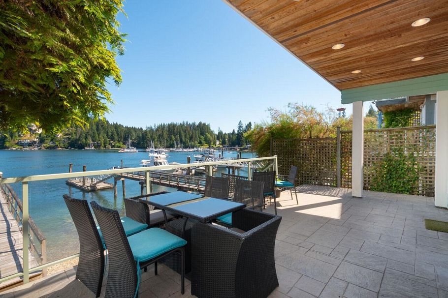 2564 Panorama Drive North Vancouver, BC - 14