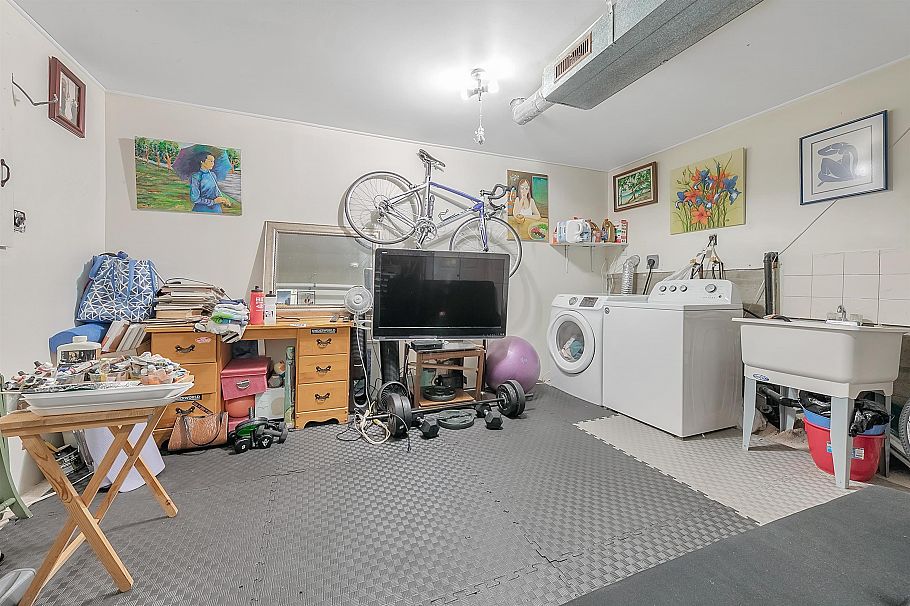 2118 6050 Larch Street Vancouver, BC - 24