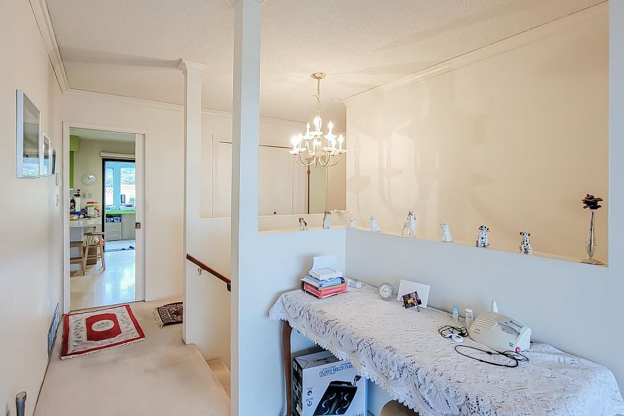 2155 Burquitlam Drive Vancouver, BC - 19