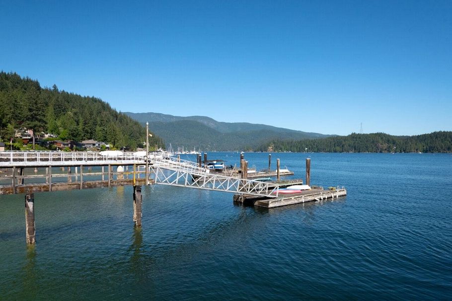 2564 Panorama Drive North Vancouver, BC - 3