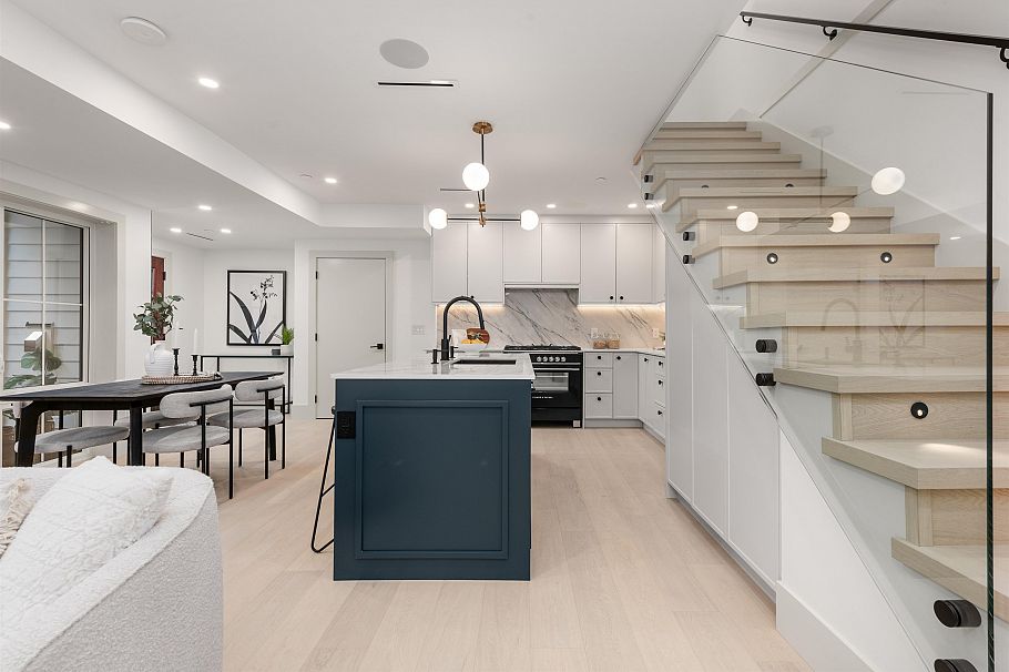 2 365 E 33rd Avenue Vancouver, BC - 8