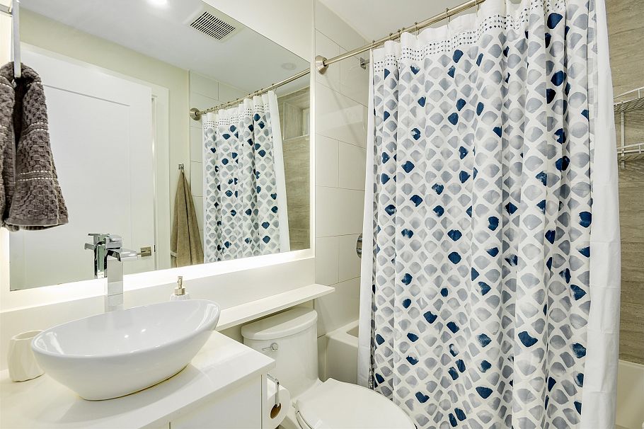 1762 E 14th Avenue Vancouver, BC - 16