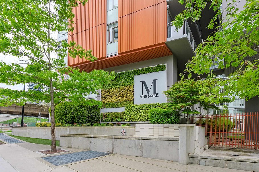 607 1372 Seymour Street Vancouver, BC - 4