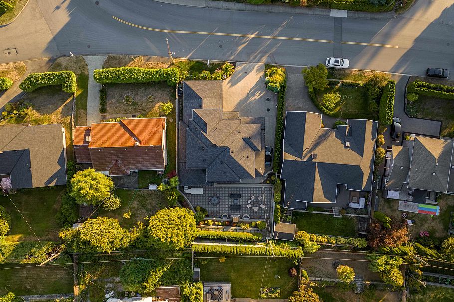 4168 Highland Boulevard North Vancouver, BC - 35