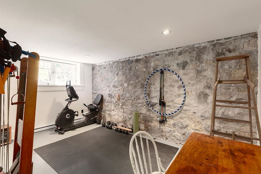 1859 Napier Street Vancouver, BC - 32