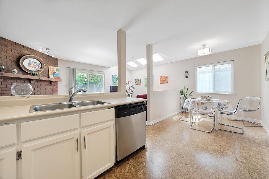 2118 6050 Larch Street Vancouver, BC - 14