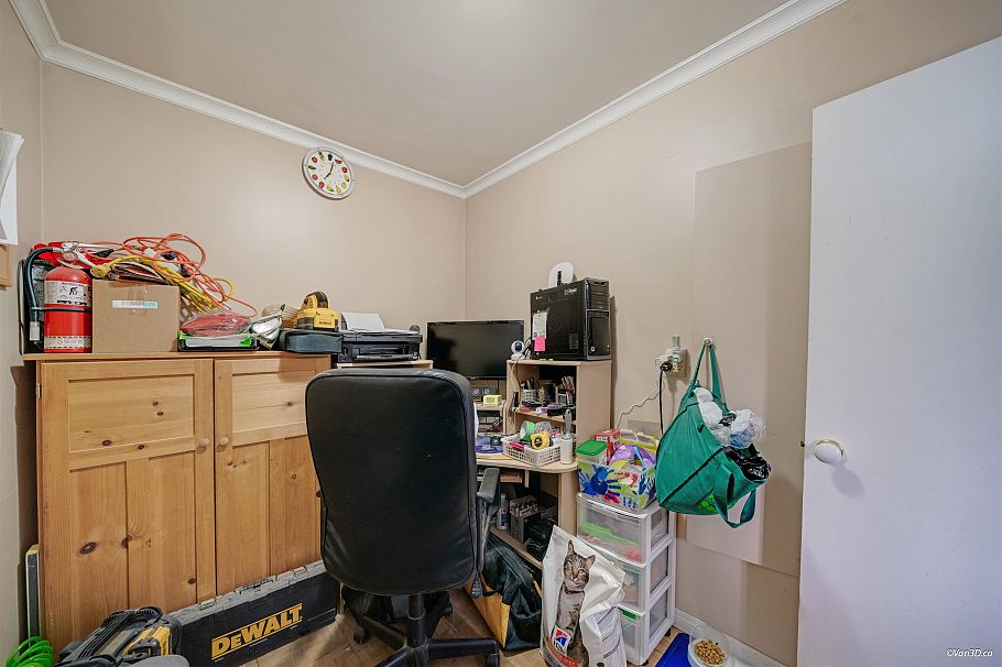 1359 E 64th Avenue Vancouver, BC - 17