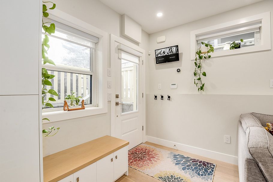 1762 E 14th Avenue Vancouver, BC - 18