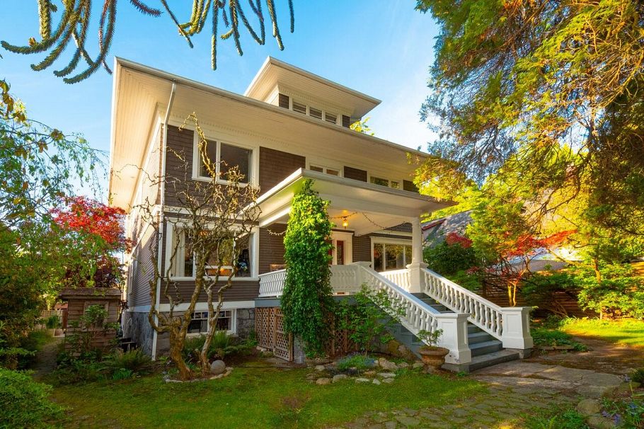 1859 Napier Street Vancouver, BC - 1