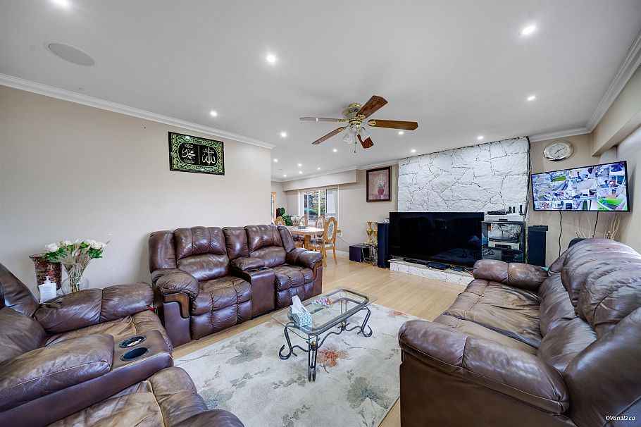 1359 E 64th Avenue Vancouver, BC - 22