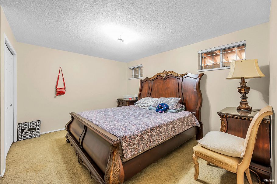 1338 W 54th Avenue Vancouver, BC - 28