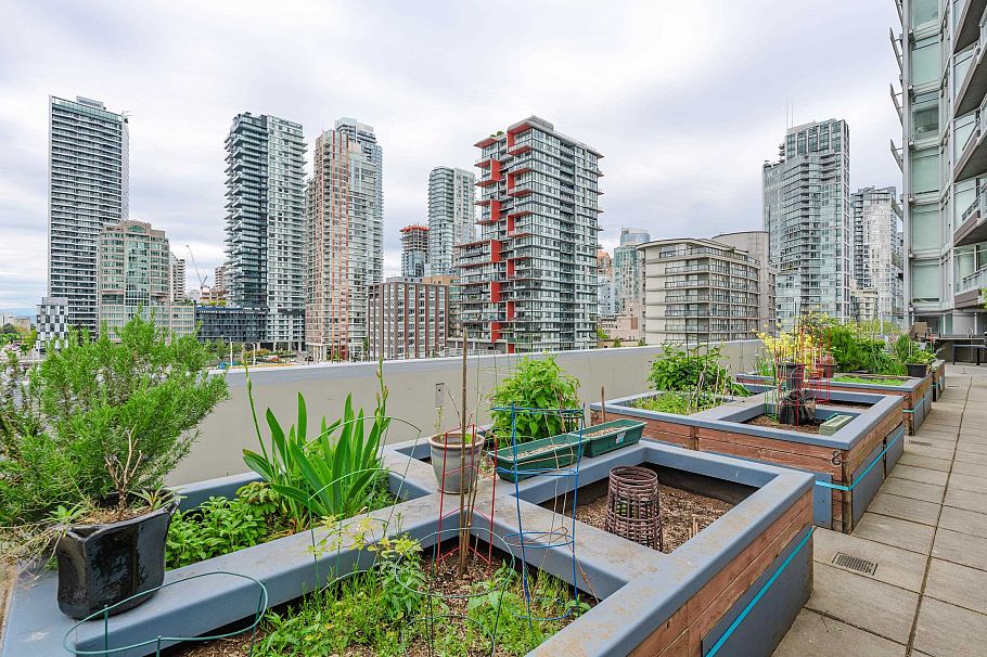 607 1372 Seymour Street Vancouver, BC - 3