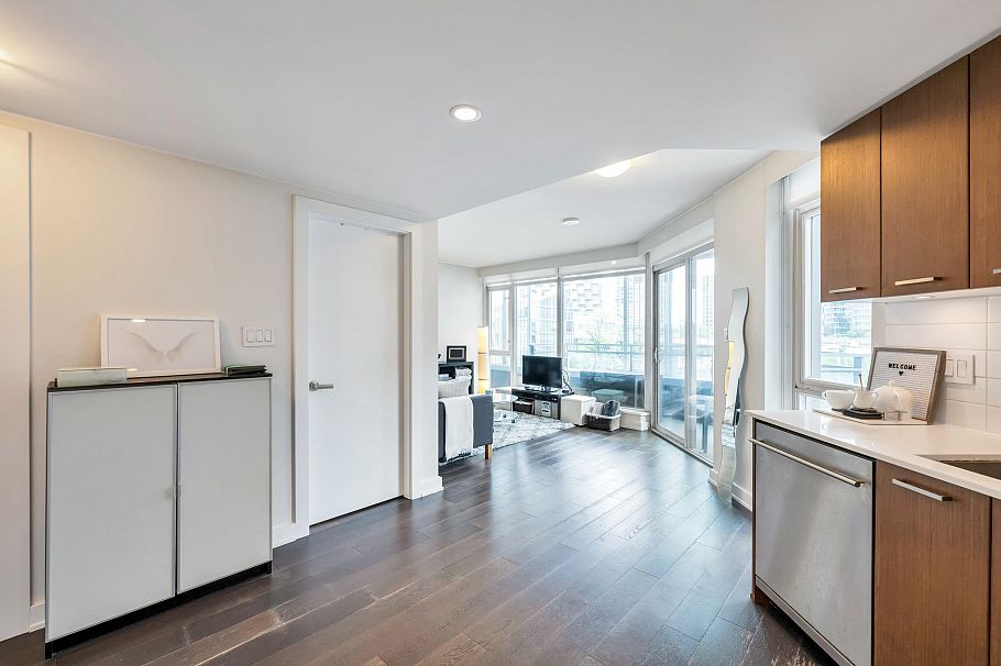 607 1372 Seymour Street Vancouver, BC - 17