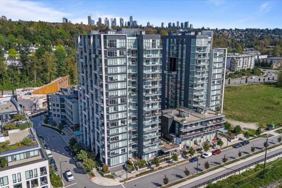 901 8570 Rivergrass Drive Vancouver, BC - 1