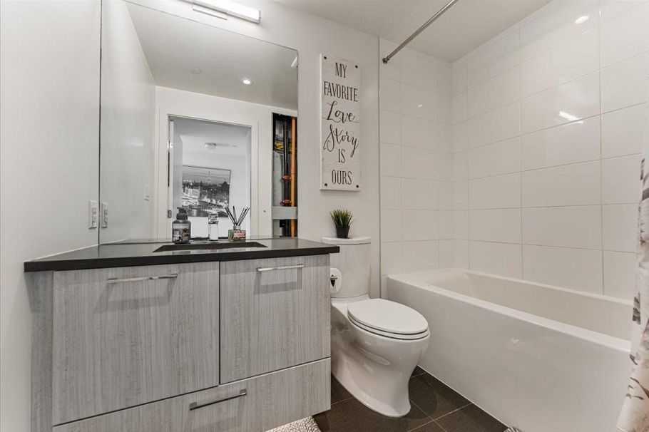 901 8570 Rivergrass Drive Vancouver, BC - 10