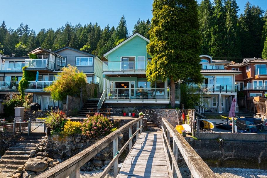 2564 Panorama Drive North Vancouver, BC - 4