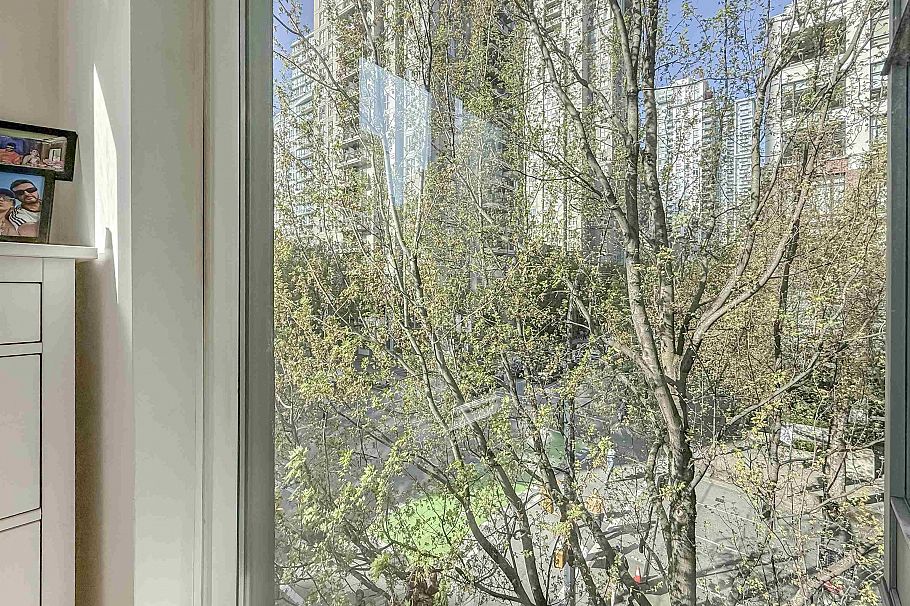 302 1010 Richards Street Vancouver, BC - 18