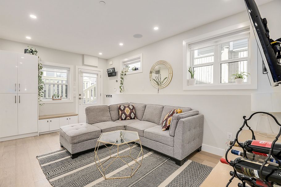 1762 E 14th Avenue Vancouver, BC - 6