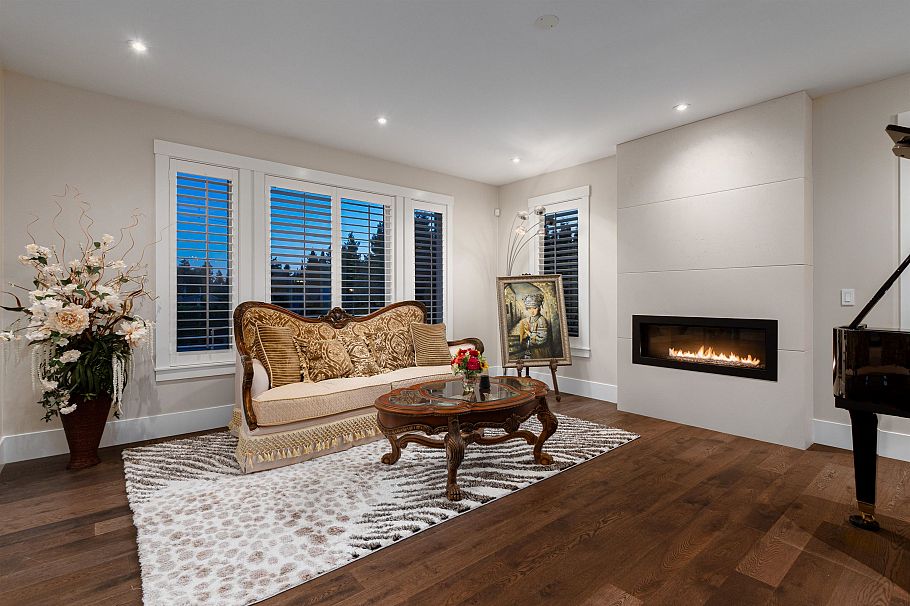 4168 Highland Boulevard North Vancouver, BC - 4