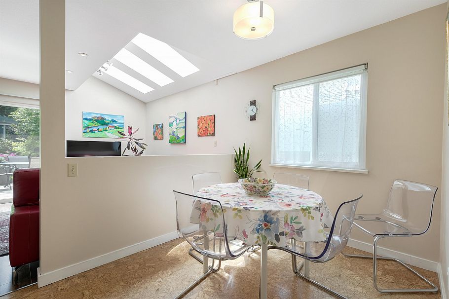 2118 6050 Larch Street Vancouver, BC - 9