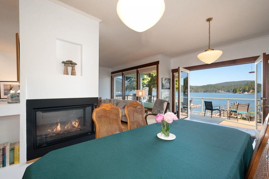 2564 Panorama Drive North Vancouver, BC - 11