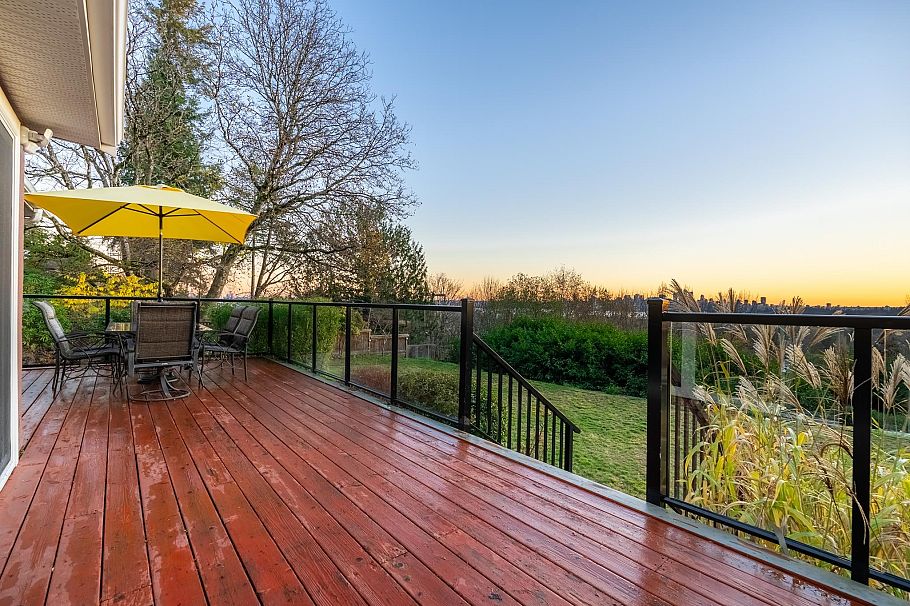 1275 W Keith Road North Vancouver, BC - 27