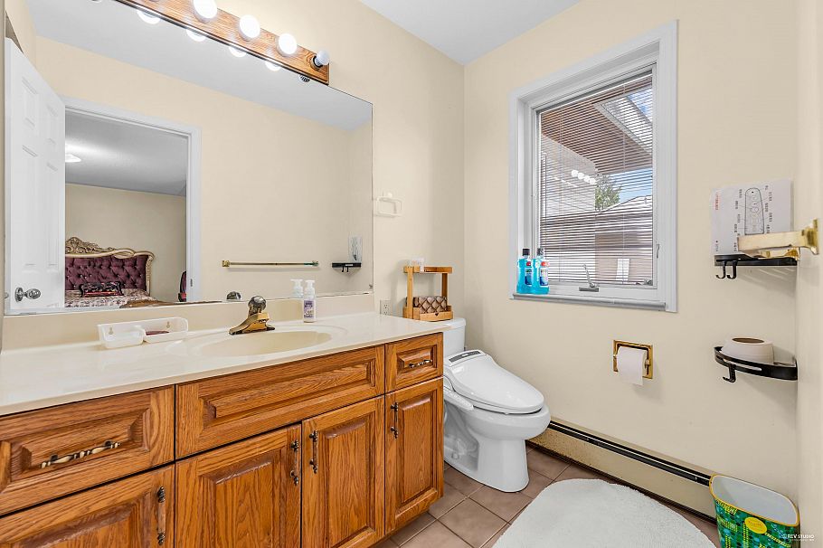 1338 W 54th Avenue Vancouver, BC - 15