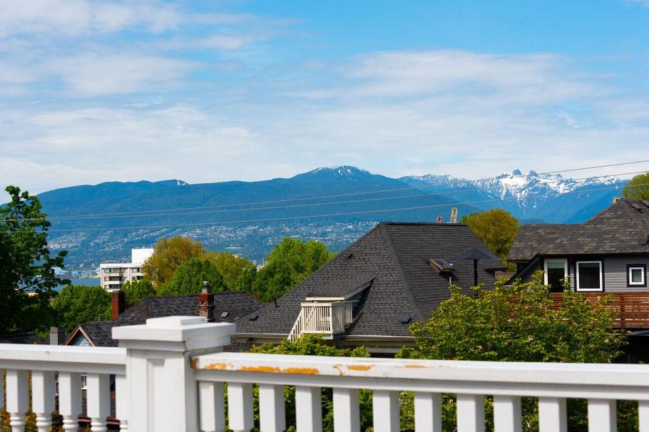 1859 Napier Street Vancouver, BC - 34