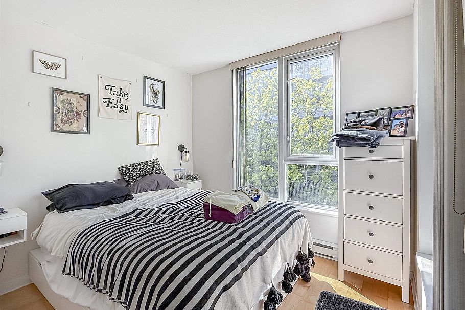 302 1010 Richards Street Vancouver, BC - 17