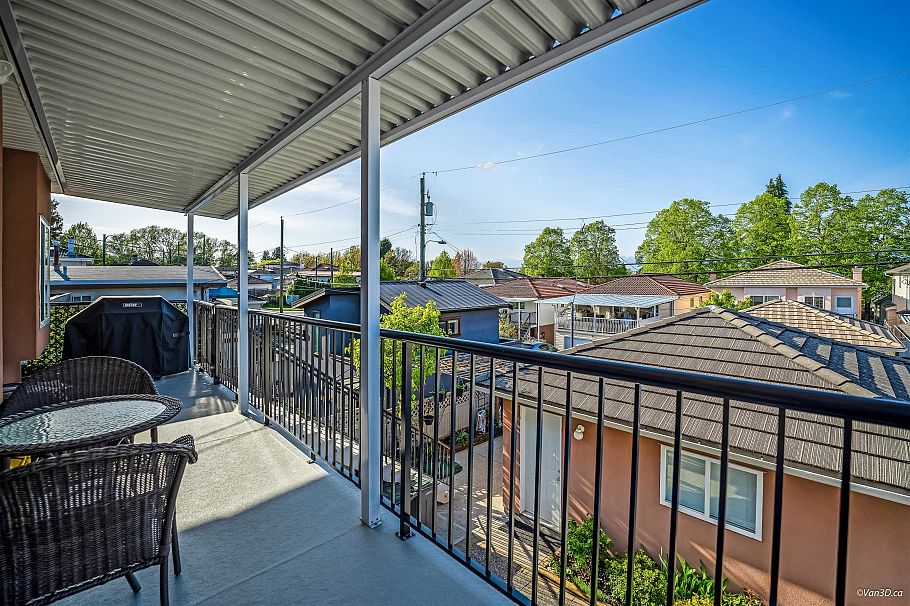 3021 E 29th Avenue Vancouver, BC - 10