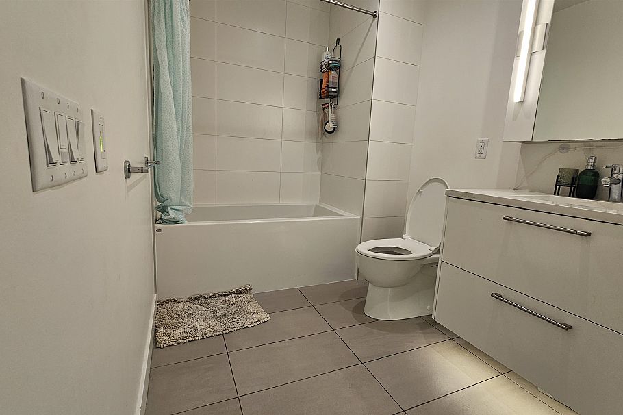 122 2035 Glenaire Drive North Vancouver, BC - 5