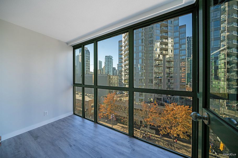 1902 1188 Howe Street Vancouver, BC - 9