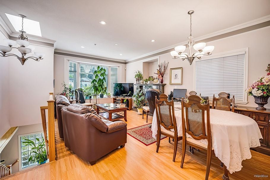 3021 E 29th Avenue Vancouver, BC - 2