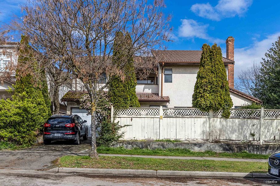 1215 W 67th Avenue Vancouver, BC - 1