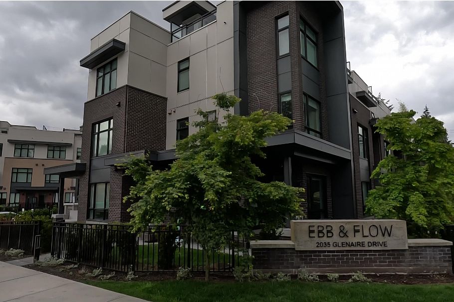 122 2035 Glenaire Drive North Vancouver, BC - 2