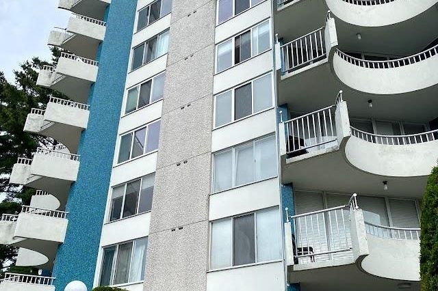 903 4691 W 10th Avenue Vancouver, BC - 1