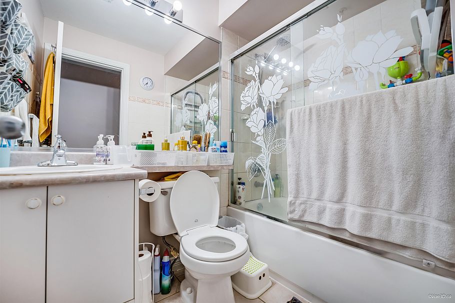 3021 E 29th Avenue Vancouver, BC - 28