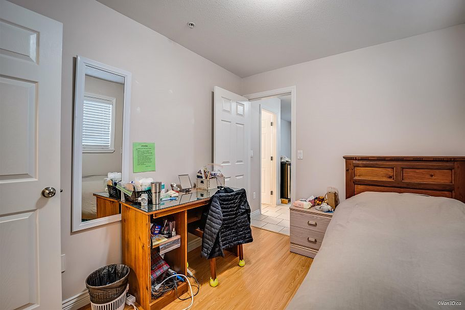 3021 E 29th Avenue Vancouver, BC - 21