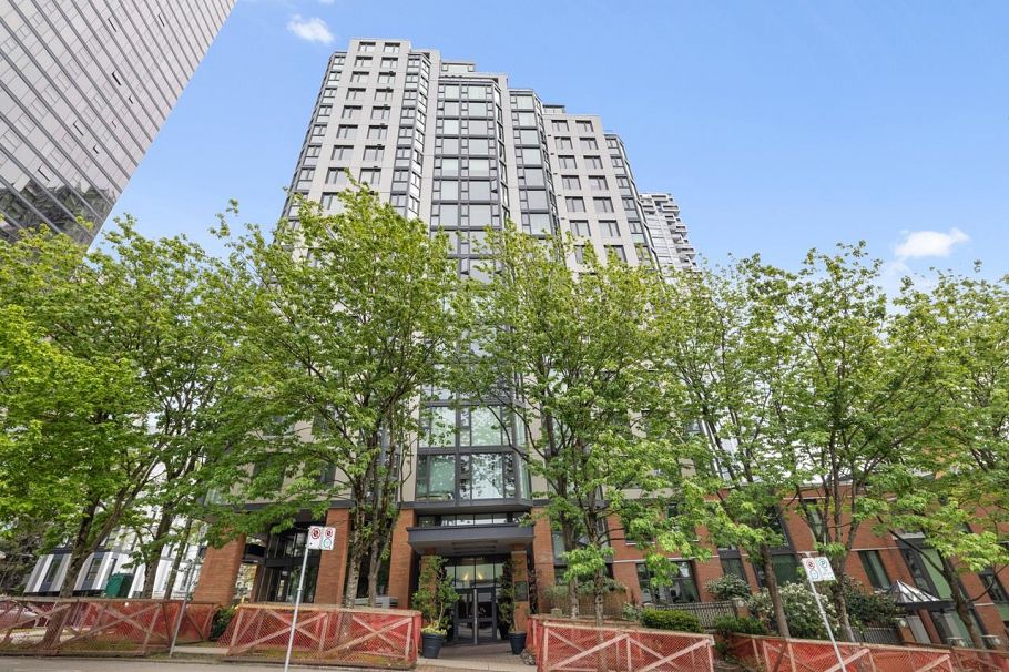 1706 888 Pacific Street Vancouver, BC - 30