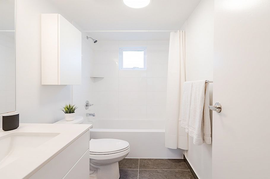 104 8690 Montcalm Street Vancouver, BC - 19